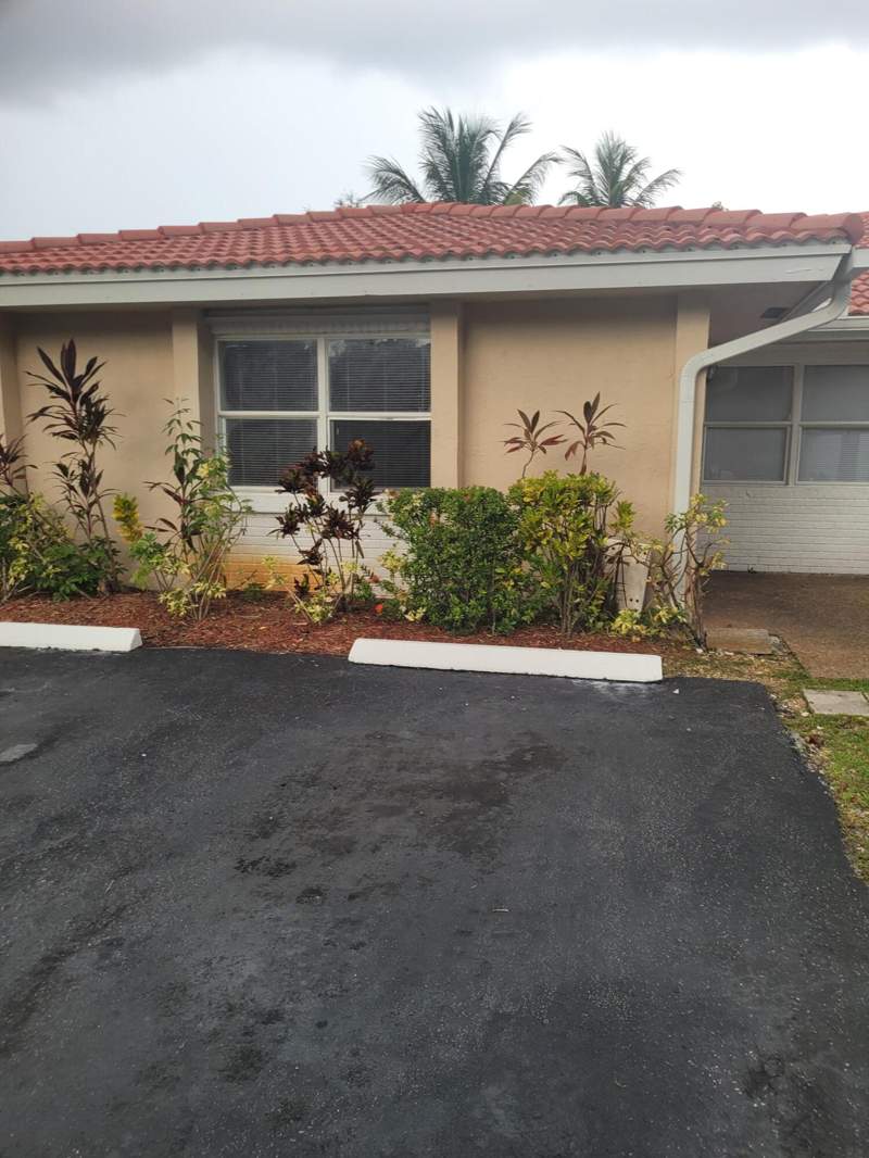 3 bedroom Single Family Residence at 8539 NW 23rd Manor, Forest Hills South, Coral Springs — photo 2