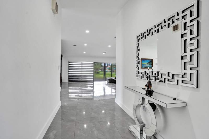 4 bedroom Single Family Residence at 11700 S Island Road, Stonebridge Phase 1, Cooper City — photo 4