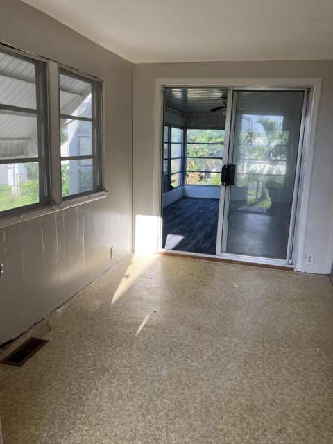 4054 Marigold Road, Boynton Beach FL - photo 8 of 55