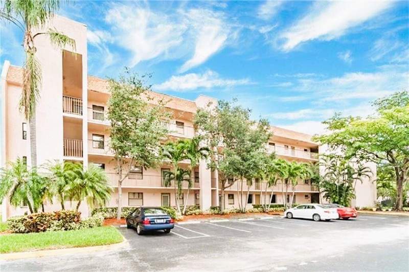 2 bedroom Condominium at 2793 NW 104th Avenue, Sunrise Lakes Ph 4 Inc 2, Sunrise — photo 2