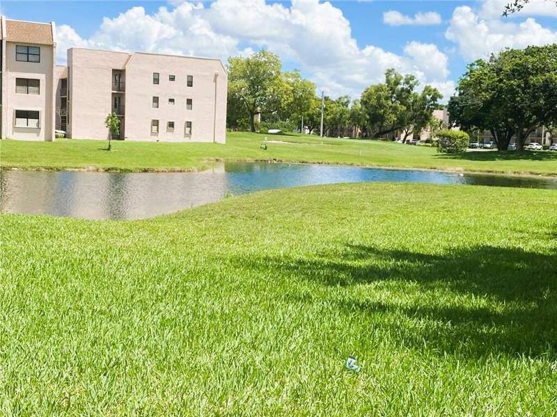 2 bedroom Condominium at 2793 NW 104th Avenue, Sunrise Lakes Ph 4 Inc 2, Sunrise — photo 5