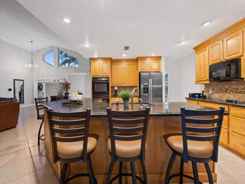 875 NW 83rd Drive, Coral Springs FL - photo 10 of 41