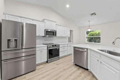 7508 Paso Robles Boulevard, Fort Pierce FL - photo 8 of 27
