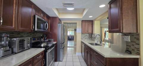 5719 NW 64th Way, Tamarac FL - photo 13 of 21
