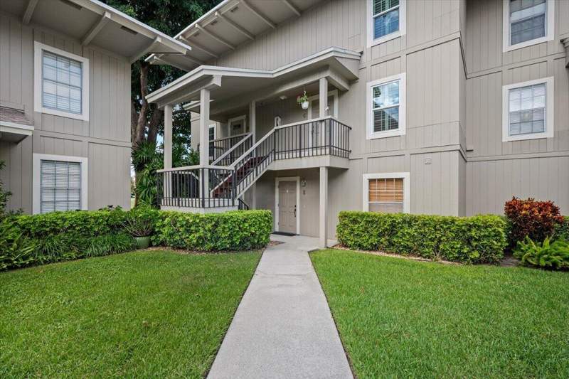 2 bedroom Condominium at 18350 SE Wood Haven Lane, Riverbend Condo A Condo, Jupiter — photo 4