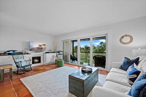 18350 SE Wood Haven Lane, Jupiter FL - photo 12 of 38