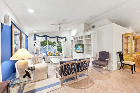 5231 NW 117th Avenue, Coral Springs FL - photo 8 of 37