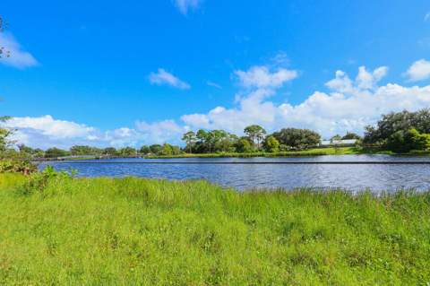 5275 SE Horizon Avenue, Stuart FL - photo 16 of 40