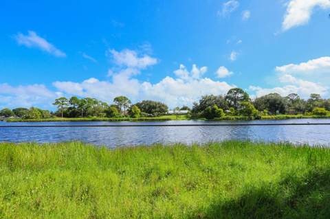 5275 SE Horizon Avenue, Stuart FL - photo 17 of 40