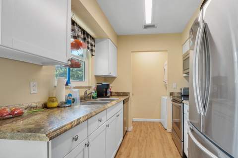 5275 SE Horizon Avenue, Stuart FL - photo 8 of 40
