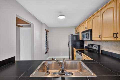 6 Royal Palm Way #307, Boca Raton FL - photo 23 of 54