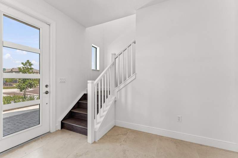 4 bedroom Single Family Residence at 921 SW Newfield Avenue, Newfield Crossroads, Palm City — photo 2