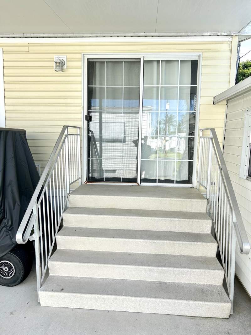 2 bedroom Manufactured Home at 3349 South Street, Orangebrook Harbor, Hollywood — photo 5