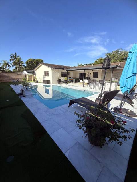501 NW 98th Avenue, Pembroke Pines FL - photo 20 of 30