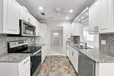 1003 SW 17th Street, Boynton Beach FL - photo 19 of 35