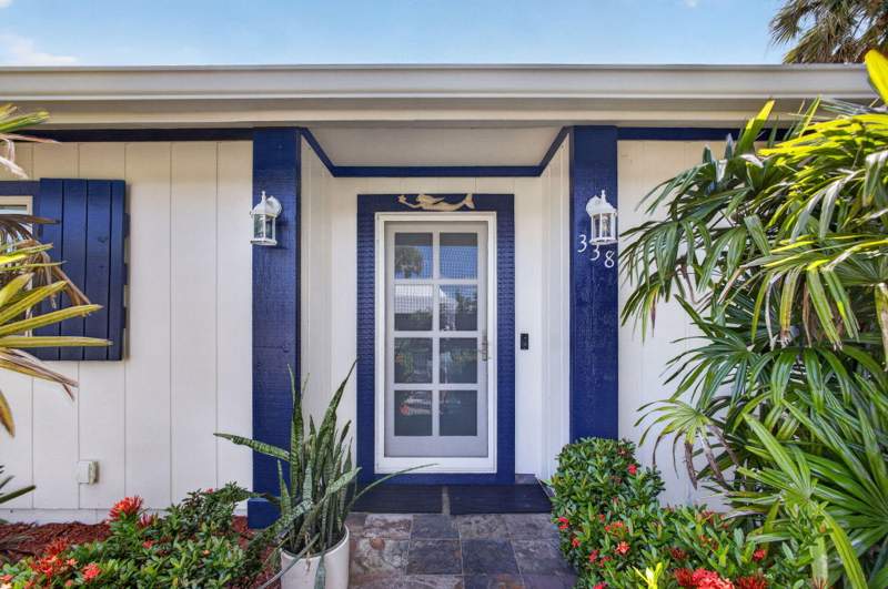 2 bedroom Single Family Residence at 338 SW Indian Groves Drive, Village Oaks Condo, Stuart — photo 3