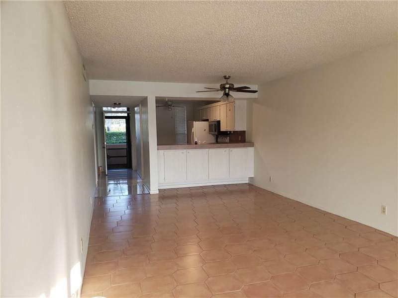 2 bedroom Condominium at 6010 Coral Lake Drive #110, Coral Gate V Condo, Margate — photo 5