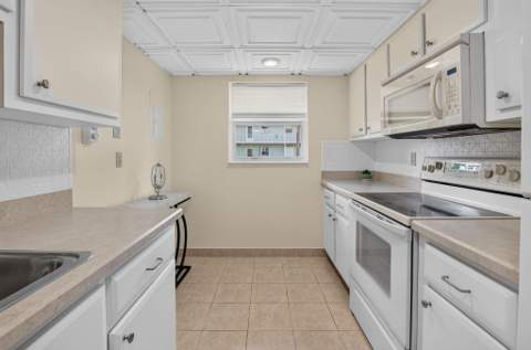 2320 SW 22nd Avenue #211, Delray Beach FL - photo 14 of 72