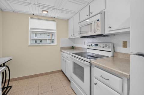 2320 SW 22nd Avenue #211, Delray Beach FL - photo 15 of 72