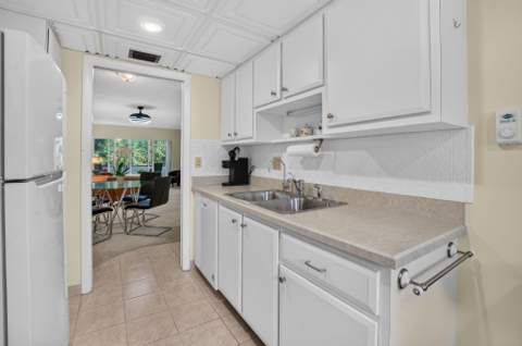 2320 SW 22nd Avenue #211, Delray Beach FL - photo 17 of 72