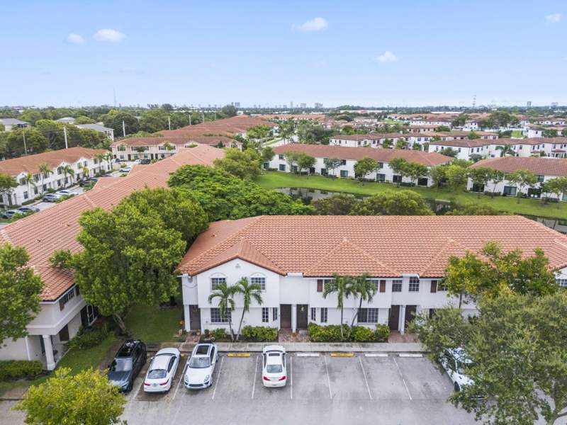 2 bedroom Townhouse at 4163 Napoli Lake Drive, Mediterranea, Riviera Beach — photo 4