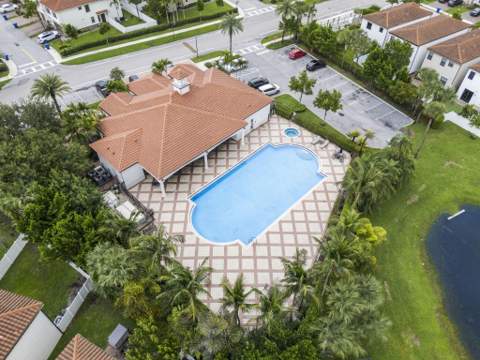4163 Napoli Lake Drive, Riviera Beach FL - photo 11 of 35