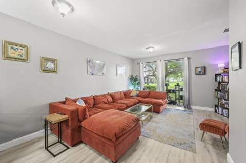 4163 Napoli Lake Drive, Riviera Beach FL - photo 19 of 35