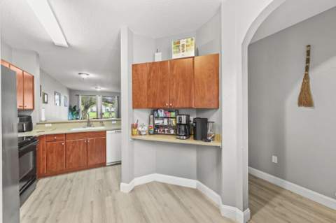 4163 Napoli Lake Drive, Riviera Beach FL - photo 14 of 35