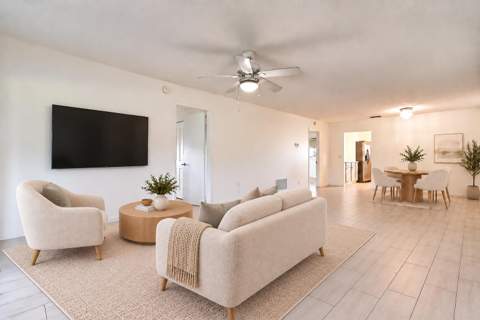450 Bluebird Lane, Delray Beach FL - photo 6 of 32
