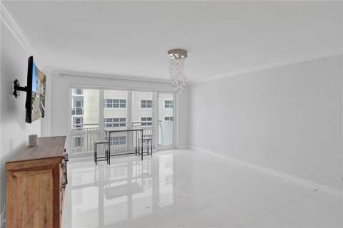133 N Pompano Beach Boulevard #1106, Pompano Beach FL - photo 6 of 38