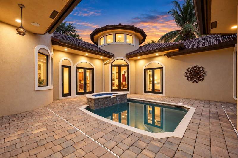 5 bedroom Single Family Residence at 4190 Gleneagles Drive, Pine Tree Golf Club, Boynton Beach — photo 5