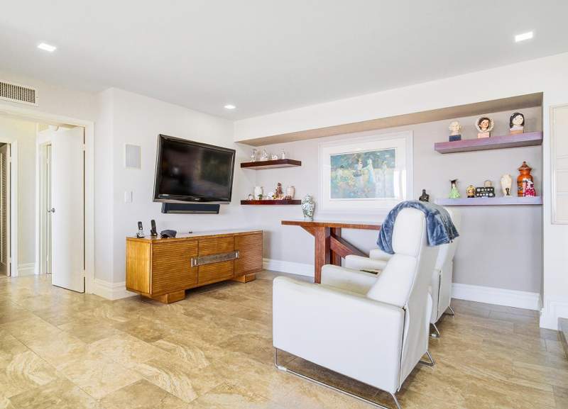 2 bedroom Condominium at 1900 Consulate Place #1005, Consulate Cond Decl Filed 5-9-80, West Palm Beach — photo 5