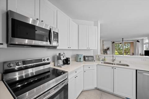 11750 Saint Andrews Place #208, Wellington FL - photo 10 of 41