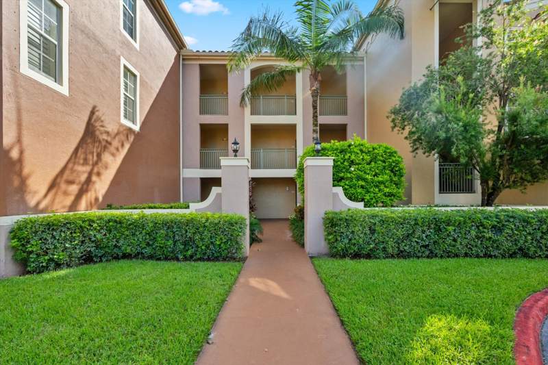 3 bedroom Condominium at 11750 Saint Andrews Place #208, St Andrews At Polo Club Condo, Wellington — photo 2