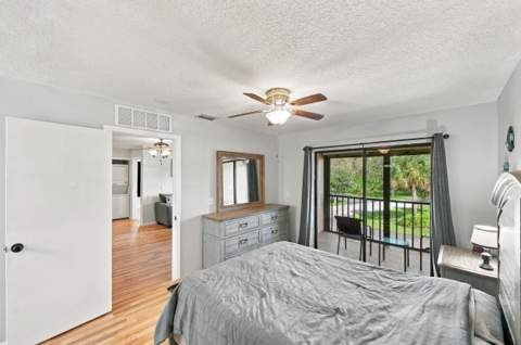 2446 SE Garden Terrace #302, Port St. Lucie FL - photo 13 of 40