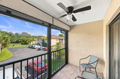 2446 SE Garden Terrace #302, Port St. Lucie FL - photo 20 of 40