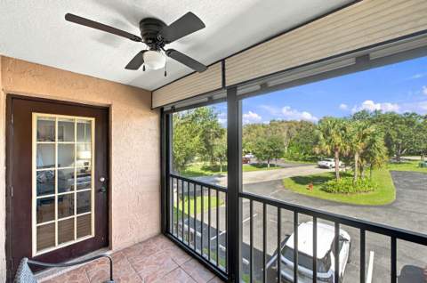 2446 SE Garden Terrace #302, Port St. Lucie FL - photo 21 of 40