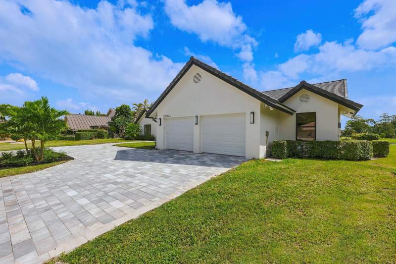 3 bedroom Single Family Residence at 10941 Boca Woods Lane, Boca Woods Country Club Ph 3A, Boca Raton — photo 3