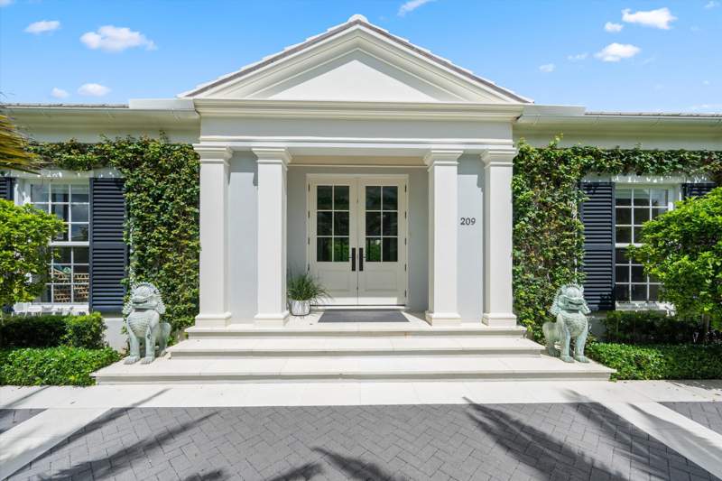 4 bedroom Single Family Residence at 209 Sandpiper Drive, Dodge Estates, Palm Beach — photo 4