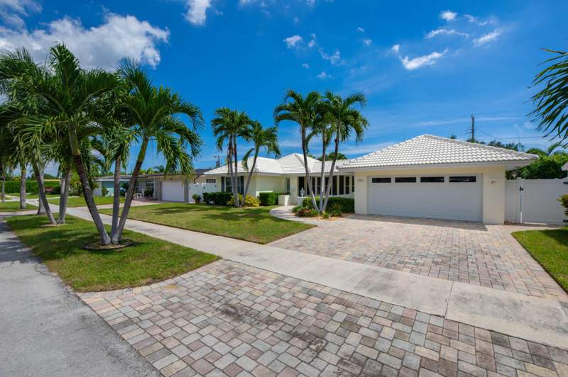 3 bedroom Single Family Residence at 5810 NE 21st Avenue, Imperial Point, Fort Lauderdale — photo 4