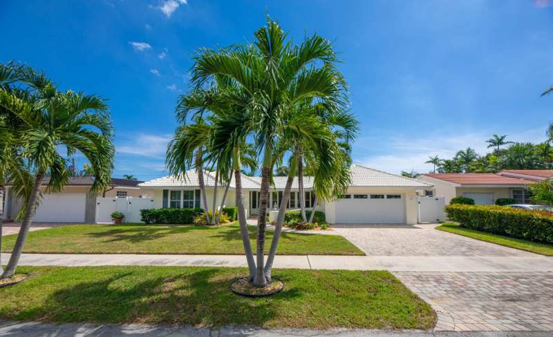 3 bedroom Single Family Residence at 5810 NE 21st Avenue, Imperial Point, Fort Lauderdale — photo 5