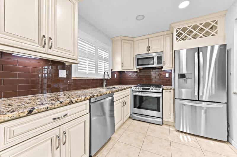 2 bedroom Condominium at 15072 Ashland Place #124, Lakes Of Delray, Delray Beach — photo 5
