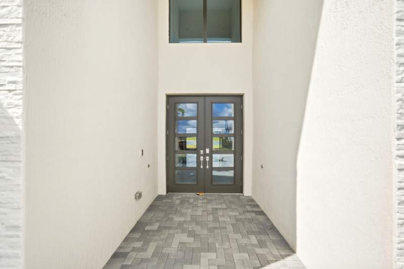 5 bedroom Single Family Residence at 7605 Bridle Trail Way, Whitmore Estates, Lake Worth — photo 4