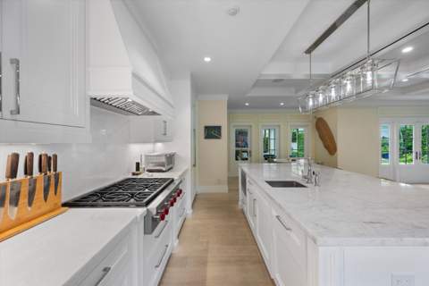 209 Sandpiper Drive, Palm Beach FL - photo 15 of 38