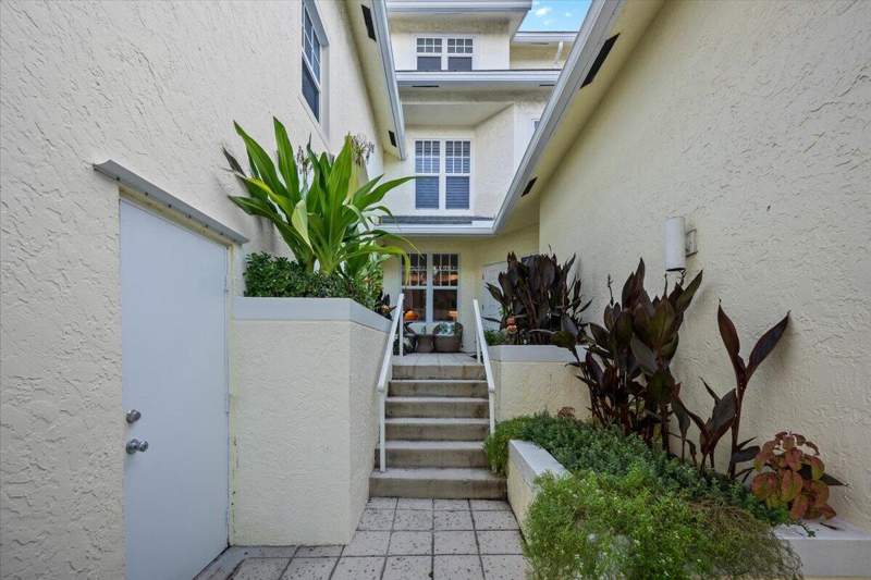 2 bedroom Condominium at 105 Mainsail Circle, Sea Colony Condo, Jupiter — photo 4