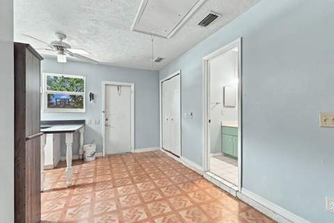 2801 SE Hutchings Avenue, Port St. Lucie FL - photo 21 of 36