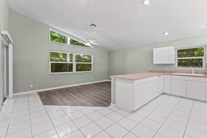 3 bedroom Single Family Residence at 6333 Ungerer Street, North Palm Beach Heights, Jupiter — photo 5