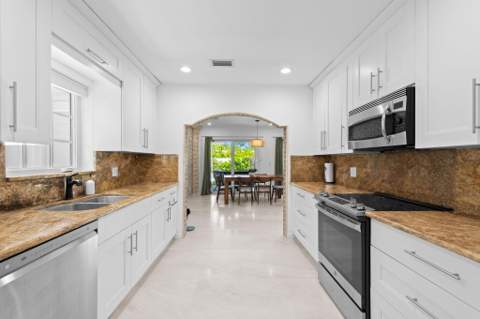 1311 Pierce Street, Hollywood FL - photo 11 of 23