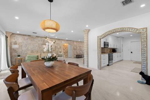 1311 Pierce Street, Hollywood FL - photo 9 of 23