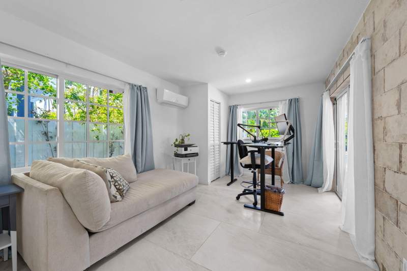 3 bedroom Single Family Residence at 1311 Pierce Street, Hollywood Lakes Section, Hollywood — photo 5